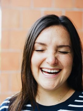 Portrait of a smiling woman