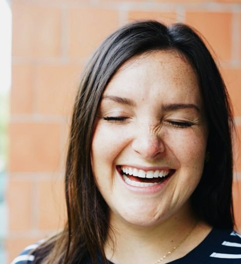Portrait of a smiling woman